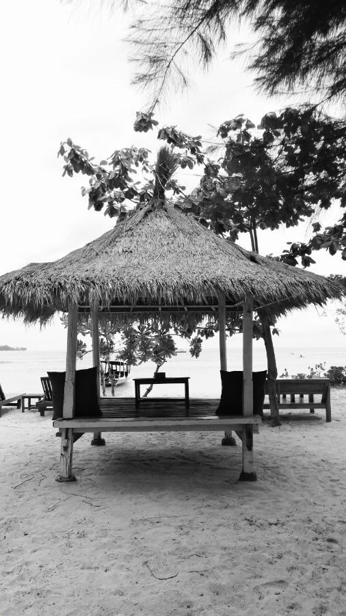 Salili Bungalow Gili Air Exterior photo