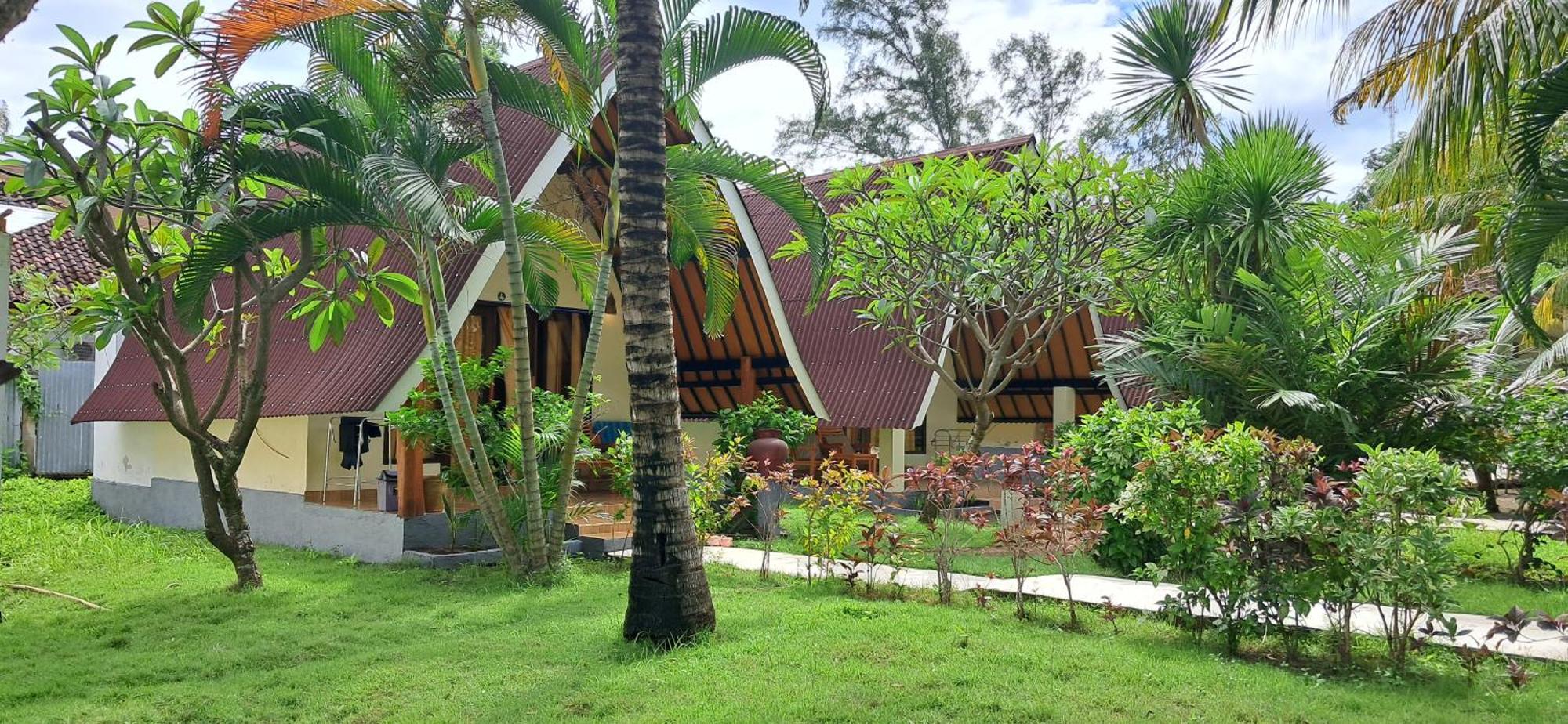 Salili Bungalow Gili Air Exterior photo