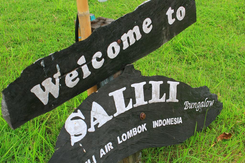 Salili Bungalow Gili Air Exterior photo