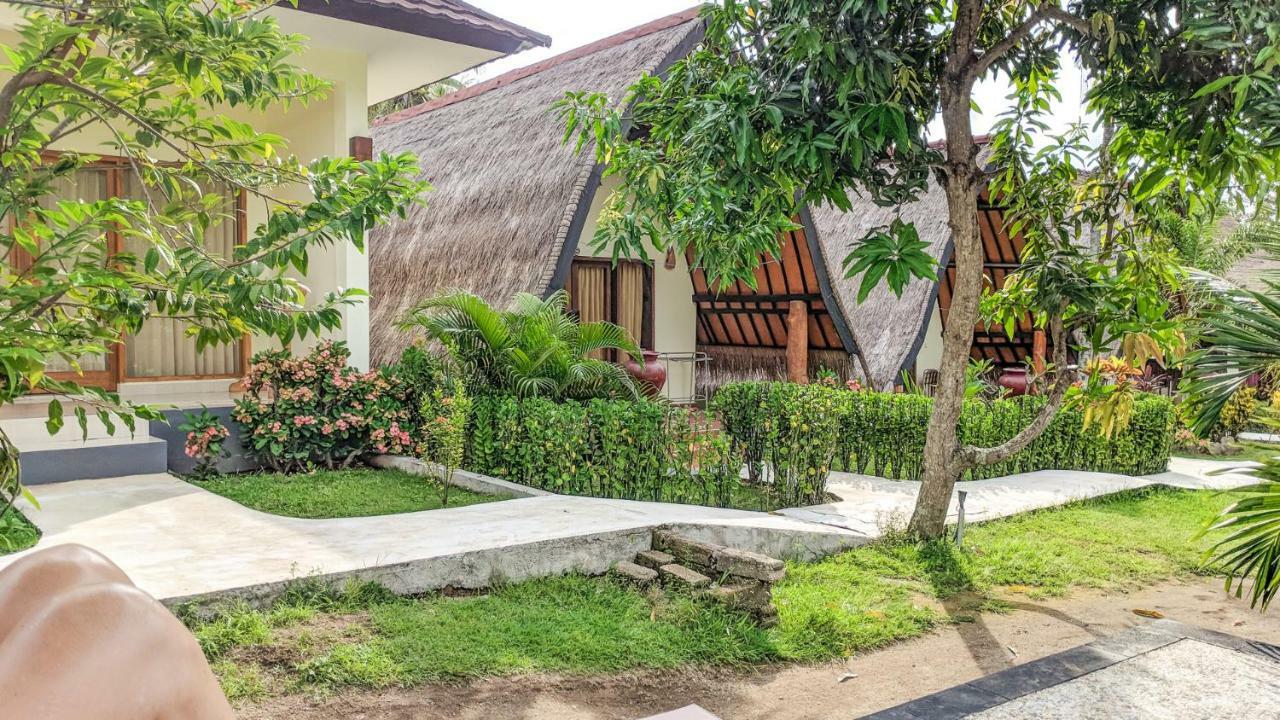 Salili Bungalow Gili Air Exterior photo