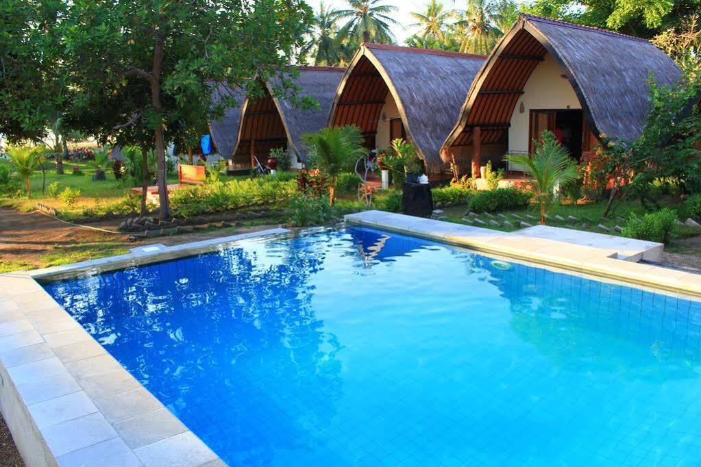 Salili Bungalow Gili Air Exterior photo