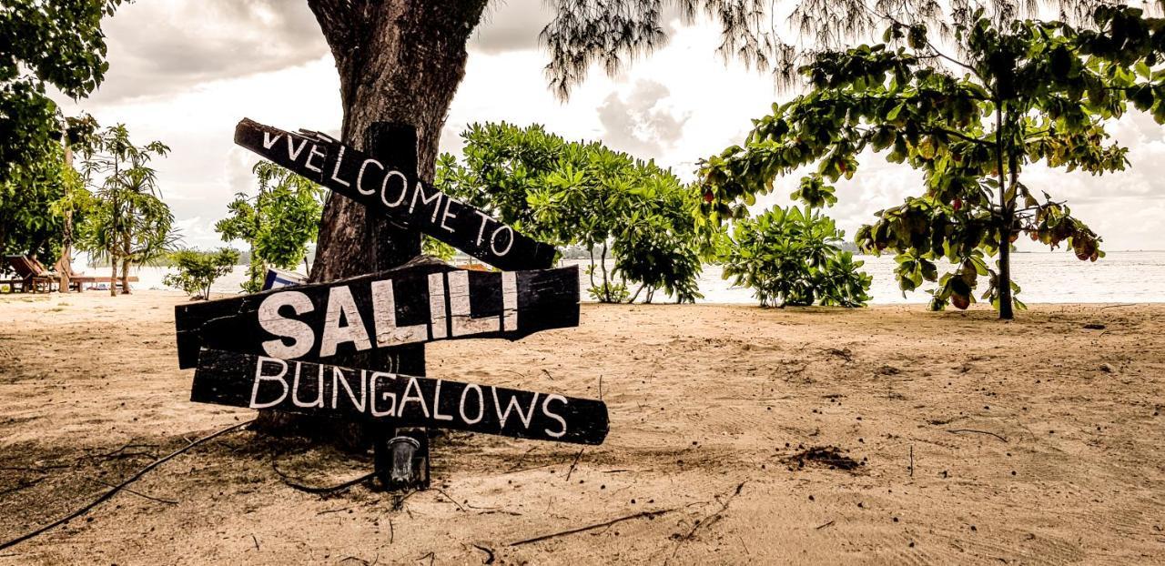 Salili Bungalow Gili Air Exterior photo