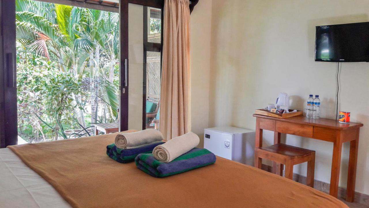 Salili Bungalow Gili Air Exterior photo